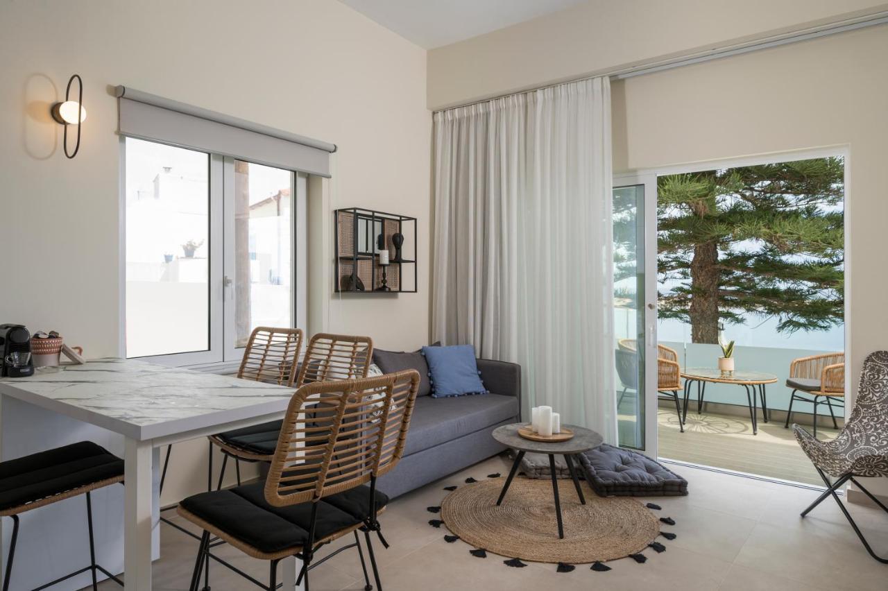 Kolymbari Sea Front Cozy Apartments Bagian luar foto
