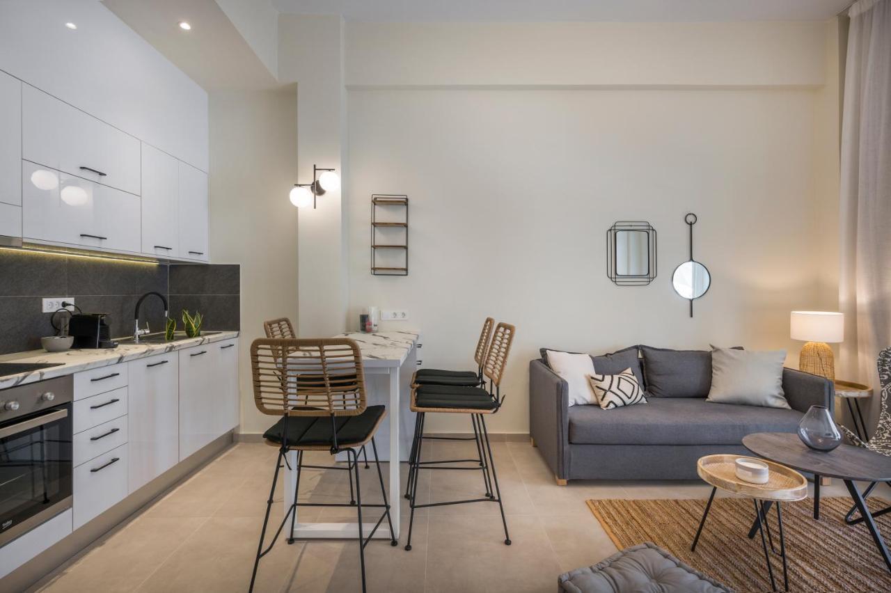 Kolymbari Sea Front Cozy Apartments Bagian luar foto