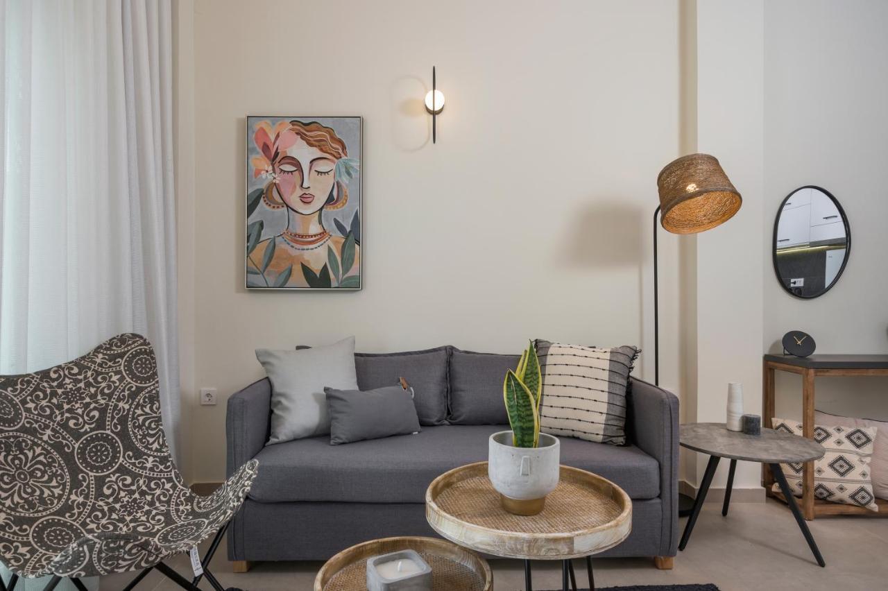 Kolymbari Sea Front Cozy Apartments Bagian luar foto