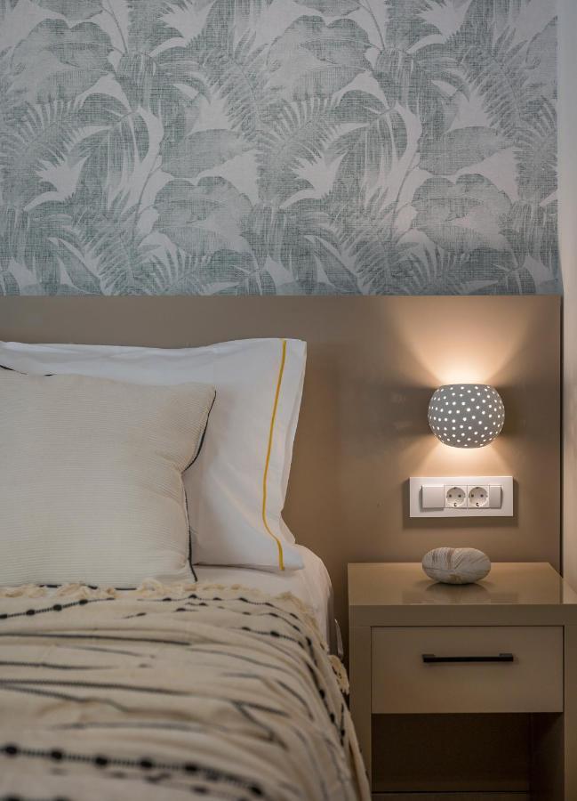 Kolymbari Sea Front Cozy Apartments Bagian luar foto