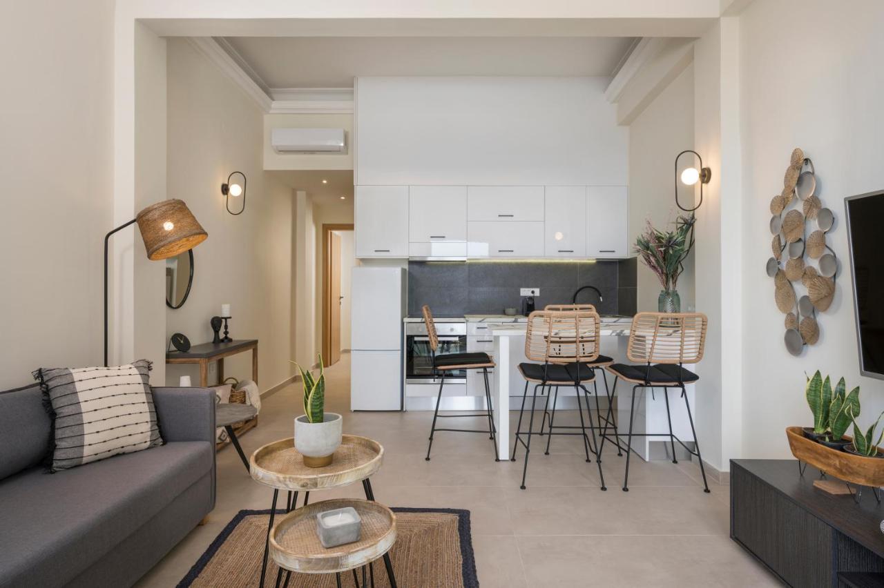 Kolymbari Sea Front Cozy Apartments Bagian luar foto