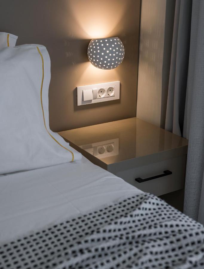 Kolymbari Sea Front Cozy Apartments Bagian luar foto