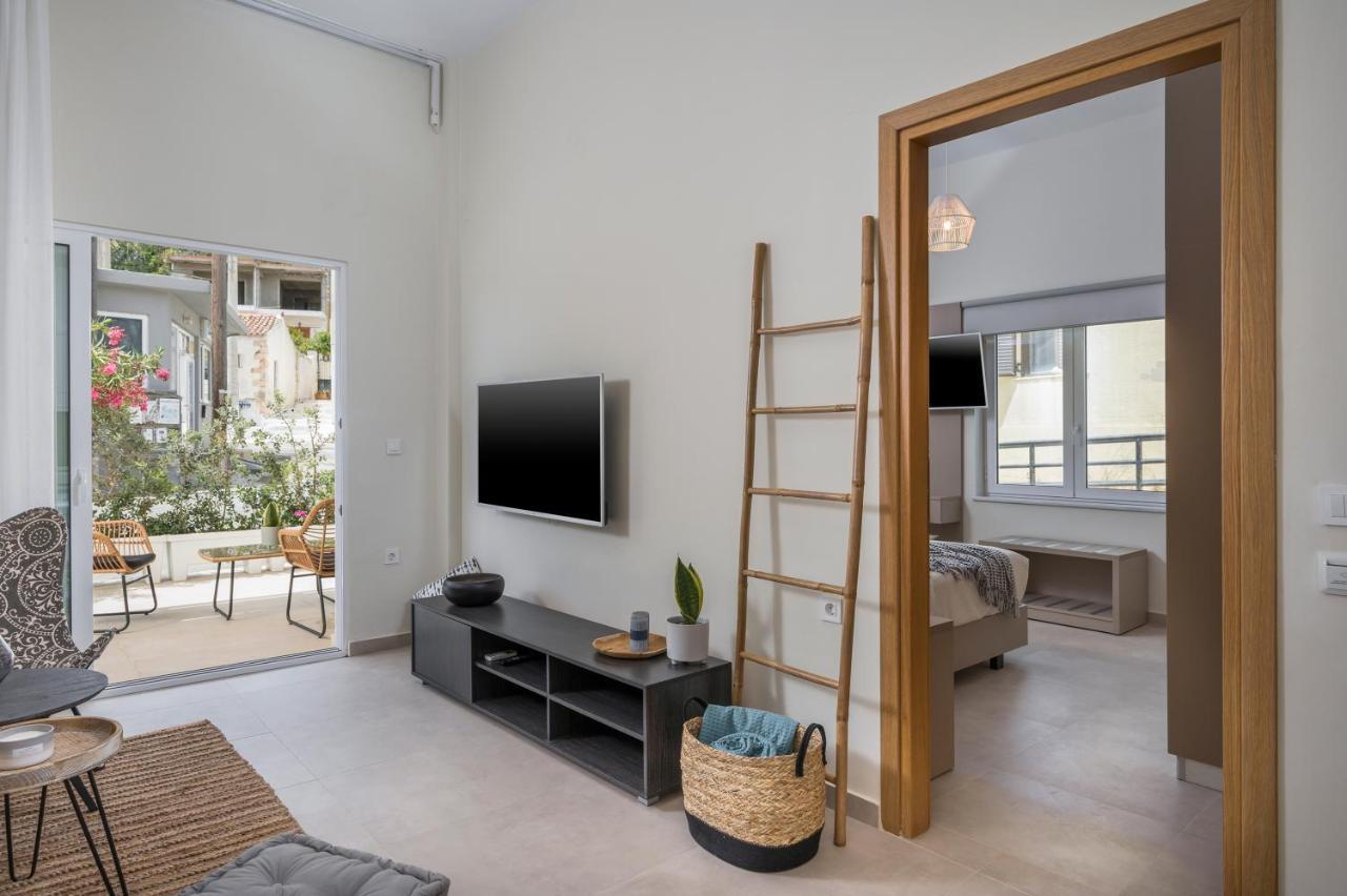 Kolymbari Sea Front Cozy Apartments Bagian luar foto