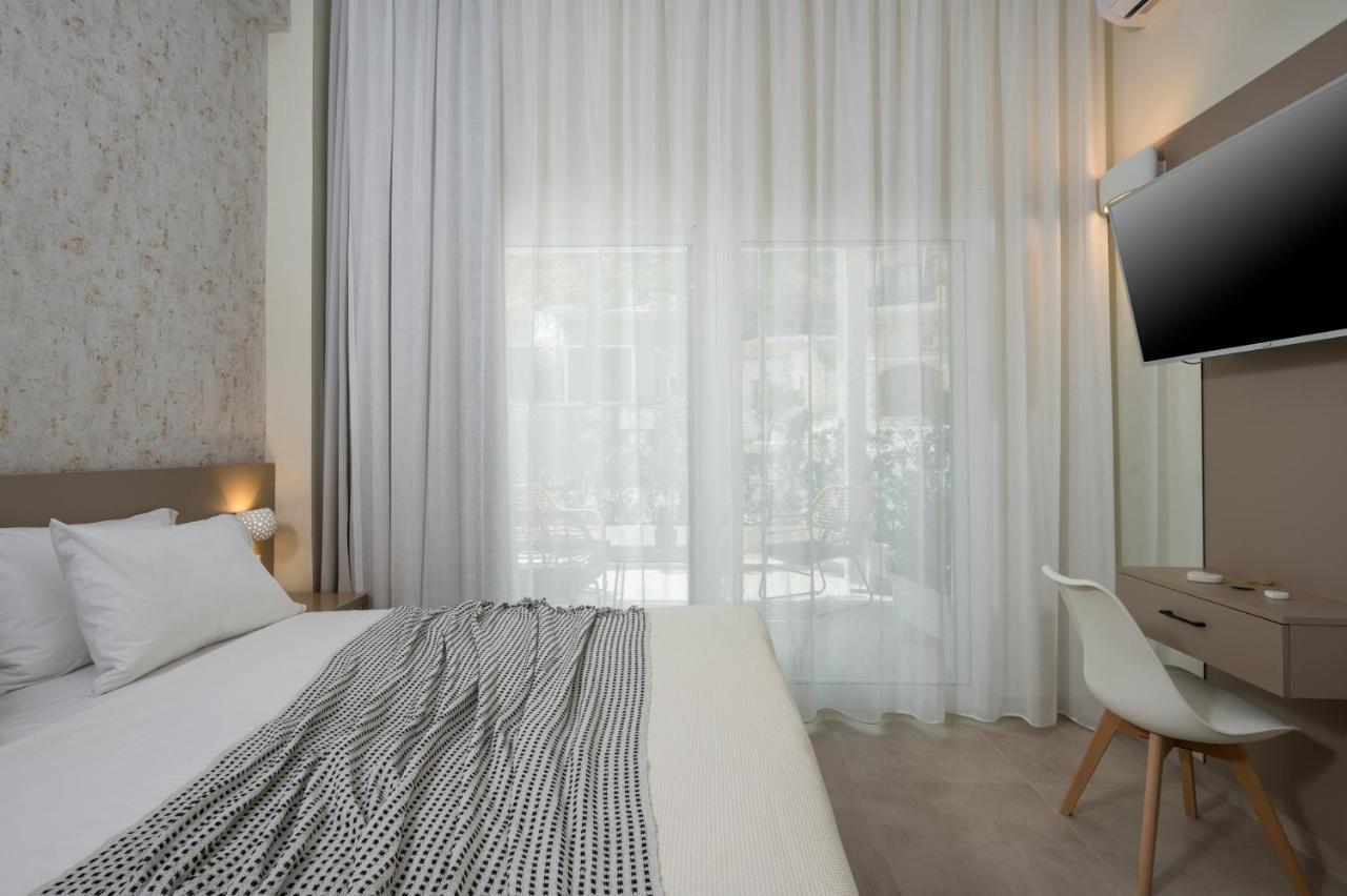 Kolymbari Sea Front Cozy Apartments Bagian luar foto